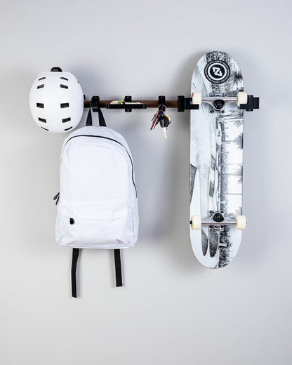 Suport Skateboard "Exploratorul pe Roți"