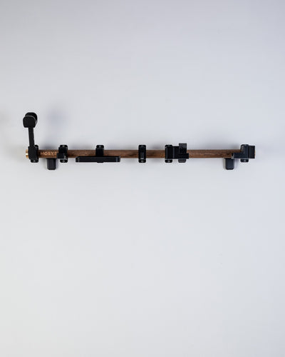 "Explorer on Wheels" Skateboard Stand 