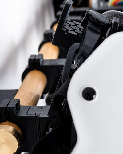 "Explorer on Wheels" Skateboard Stand 