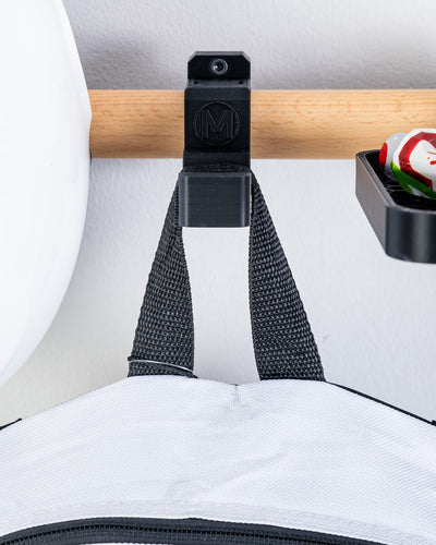 "Explorer on Wheels" Skateboard Stand 